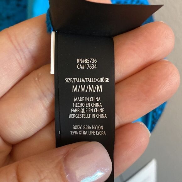 NWT- Coco Reef- blue snakeskin high waisted reversible bikini bottom- Size Med - Picture 11 of 13